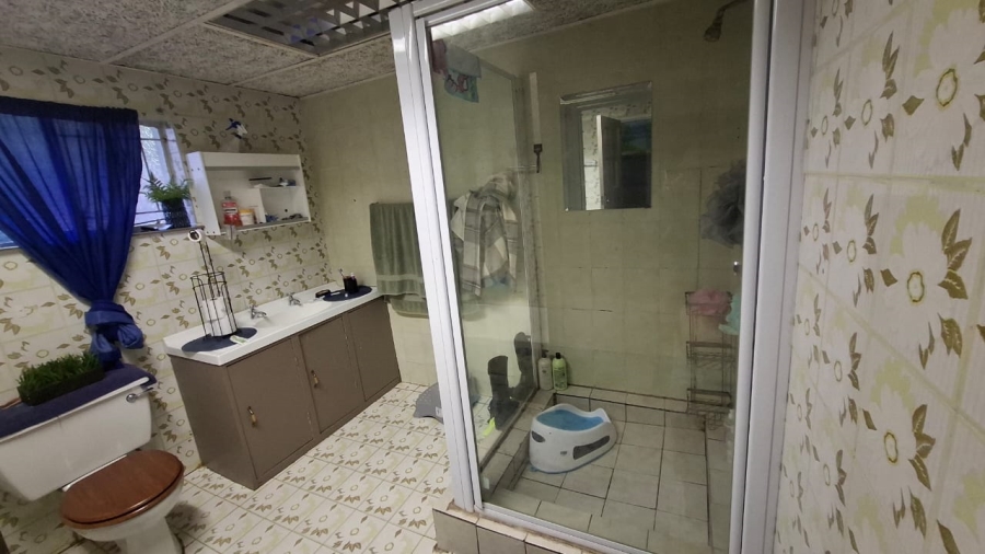 4 Bedroom Property for Sale in Safari Gardens North West